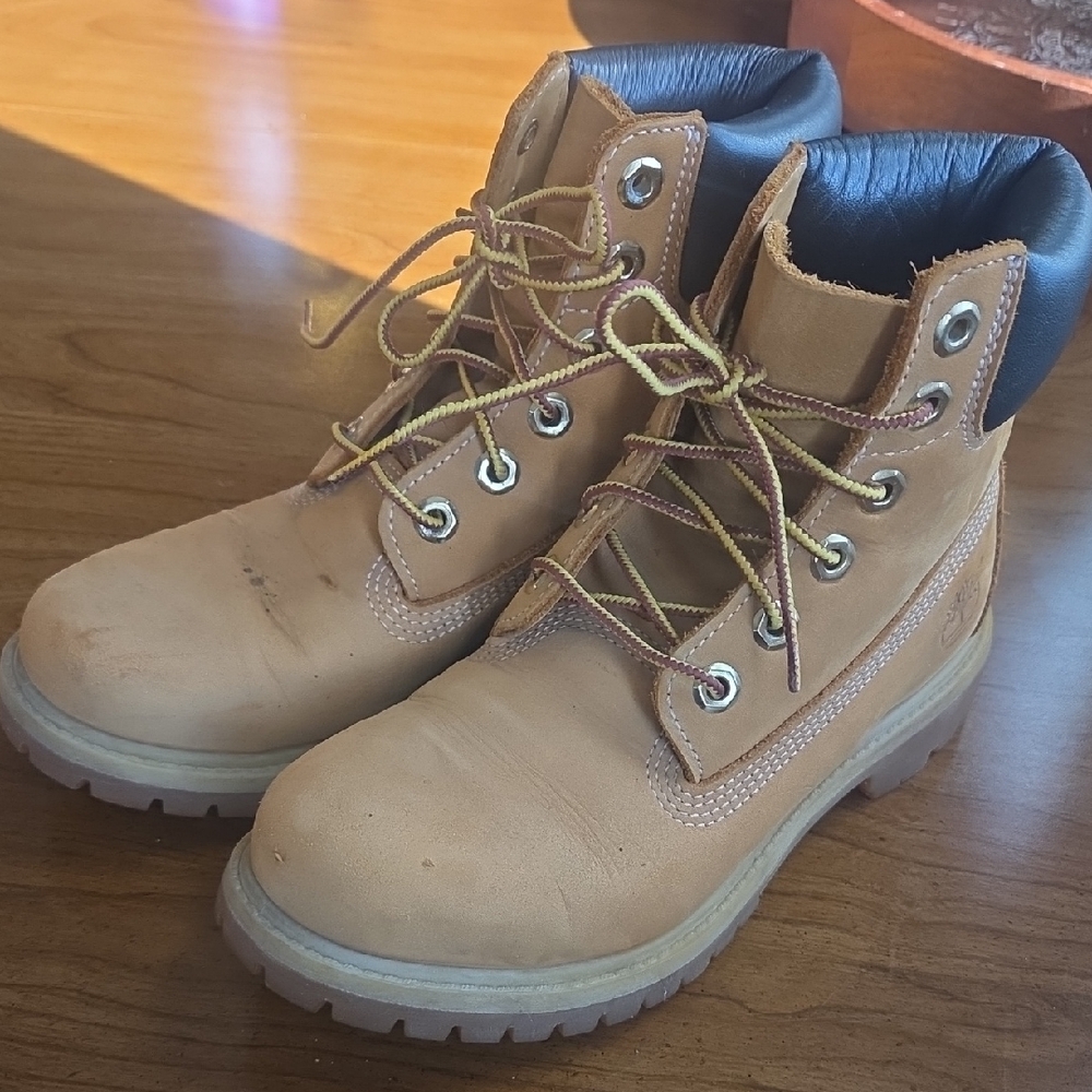 Timberland Ankle Boots Women's Size 6-6.5